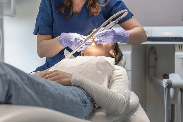 dental cleanings in midtown toronto on